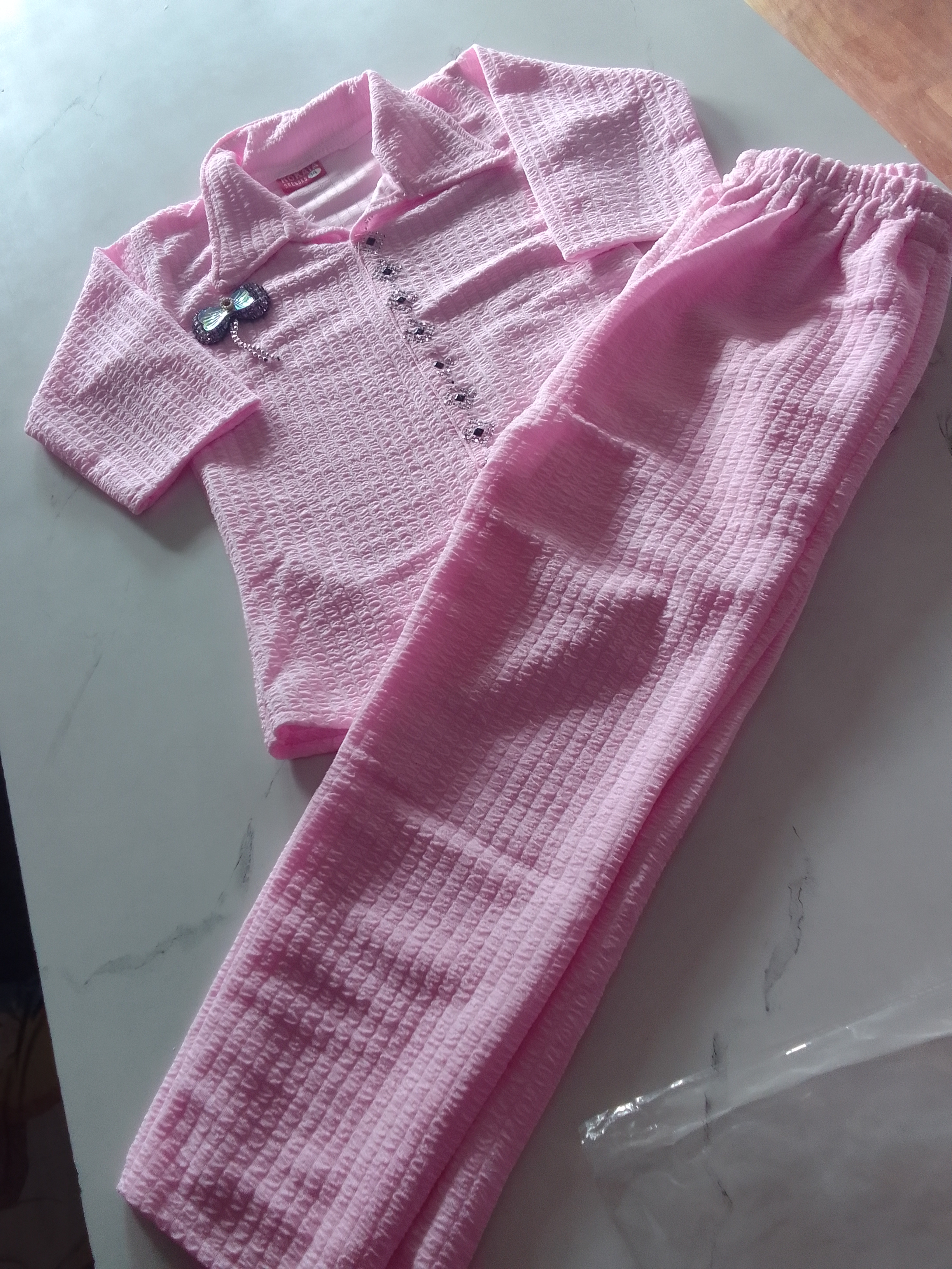Girls wear