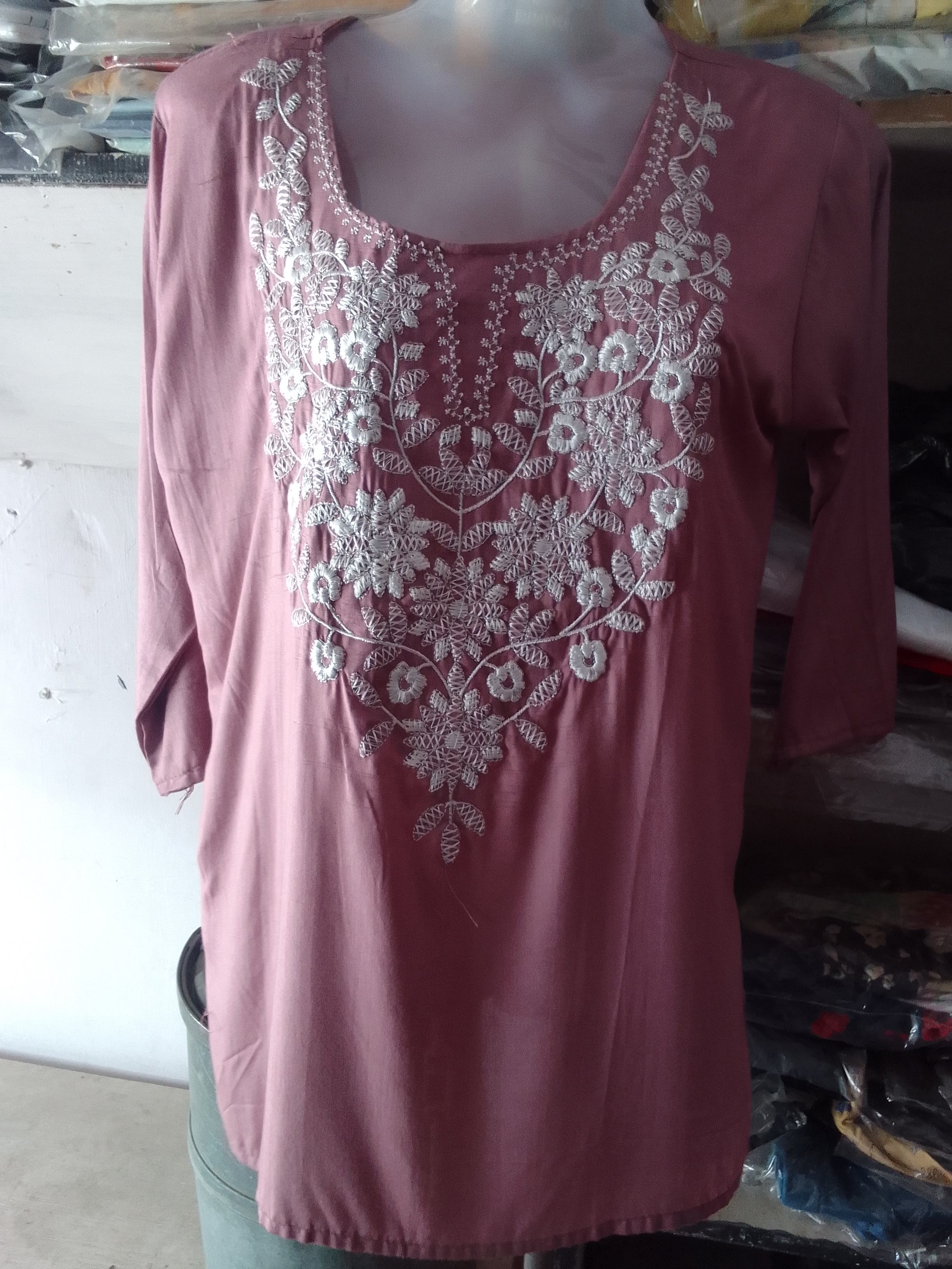 Girls sort kurti
